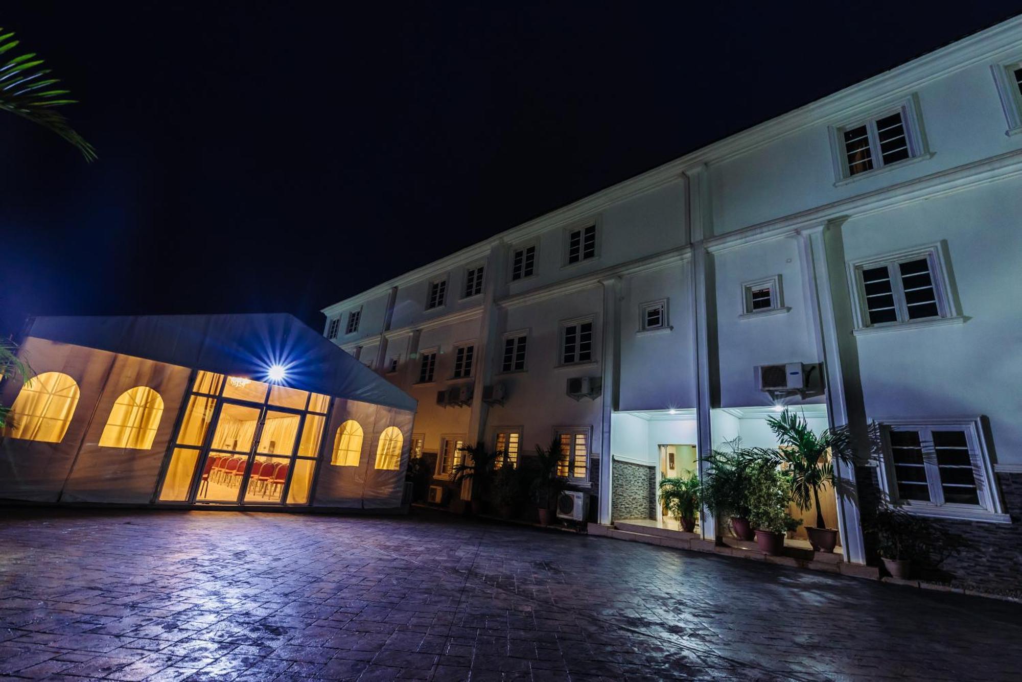Tranquil Mews Hotel Jabi Экстерьер фото